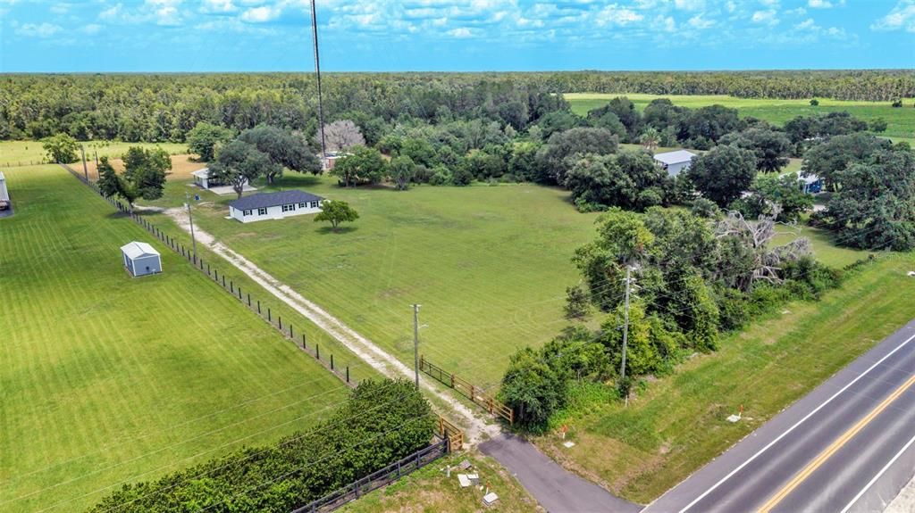 En Venta: $499,900 (3 camas, 2 baños, 1372 Pies cuadrados)