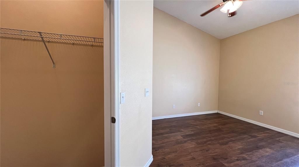 For Rent: $2,400 (4 beds, 3 baths, 1942 Square Feet)