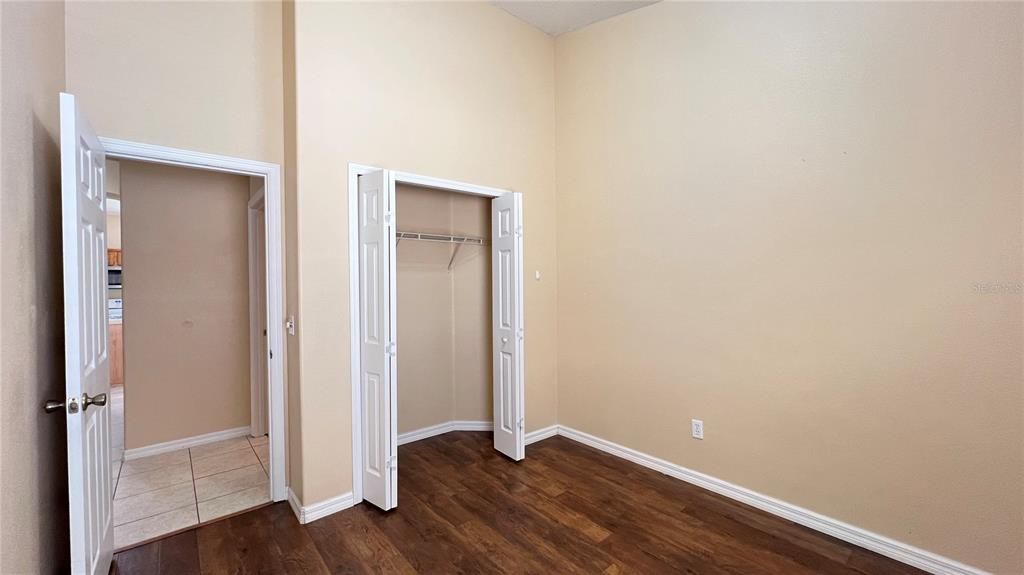 For Rent: $2,400 (4 beds, 3 baths, 1942 Square Feet)