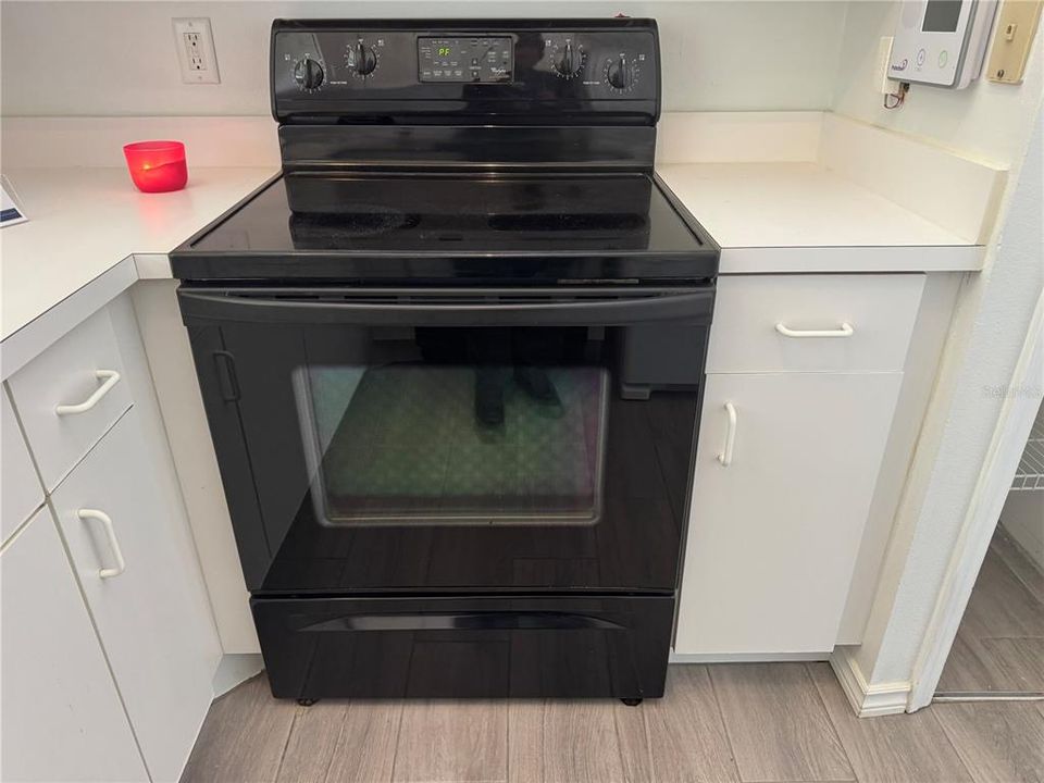 For Sale: $279,000 (2 beds, 2 baths, 985 Square Feet)