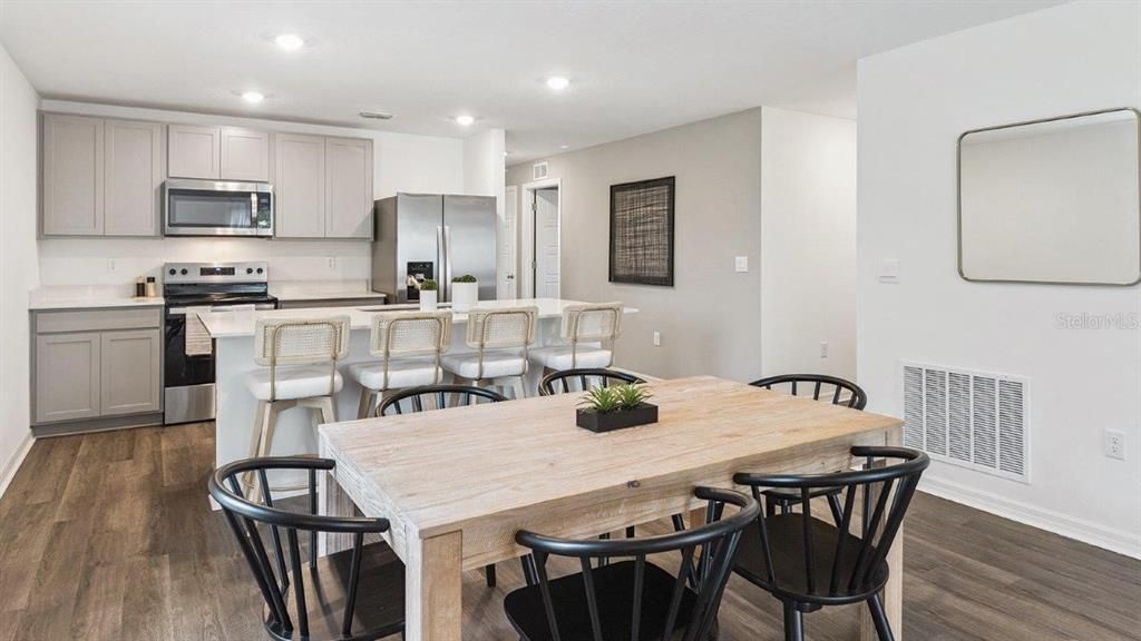 For Sale: $250,990 (4 beds, 2 baths, 1560 Square Feet)