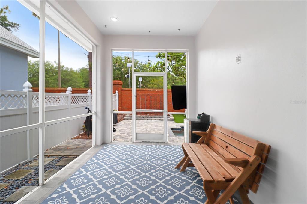 En Venta: $800,000 (3 camas, 2 baños, 2472 Pies cuadrados)