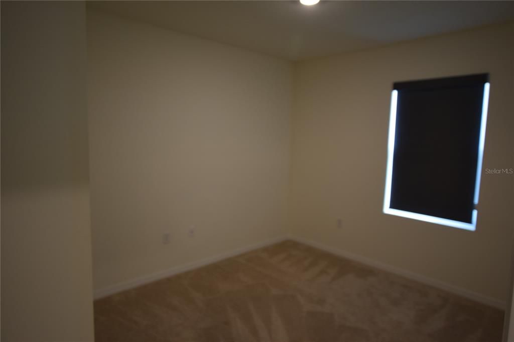 В аренду: $2,400 (4 спален, 2 ванн, 1617 Квадратных фут)