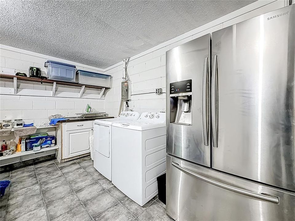 На продажу: $489,000 (3 спален, 2 ванн, 1568 Квадратных фут)