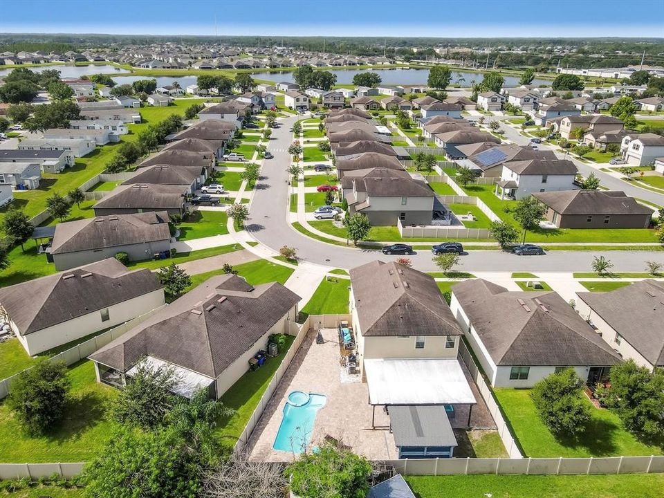 На продажу: $495,900 (4 спален, 2 ванн, 2204 Квадратных фут)