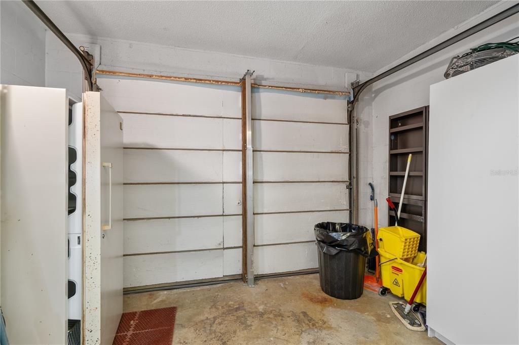 Activo con contrato: $235,000 (2 camas, 2 baños, 1144 Pies cuadrados)