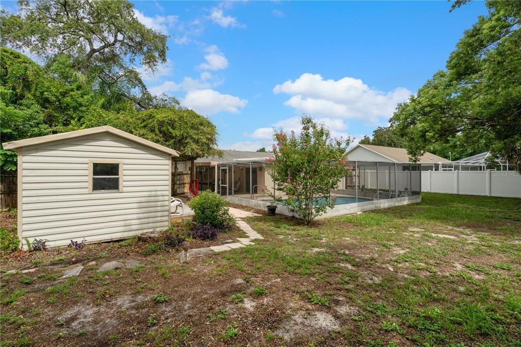 Activo con contrato: $235,000 (2 camas, 2 baños, 1144 Pies cuadrados)