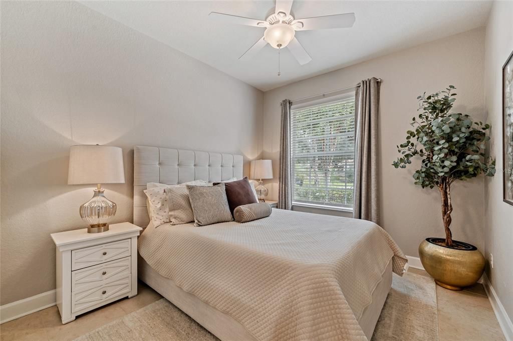 Activo con contrato: $689,990 (3 camas, 3 baños, 2527 Pies cuadrados)