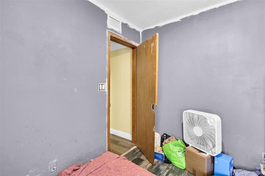 На продажу: $315,000 (4 спален, 3 ванн, 2200 Квадратных фут)