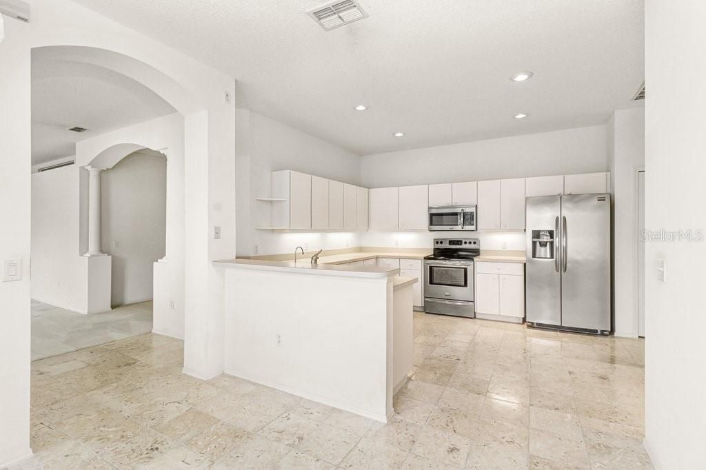 For Sale: $415,000 (2 beds, 2 baths, 1544 Square Feet)