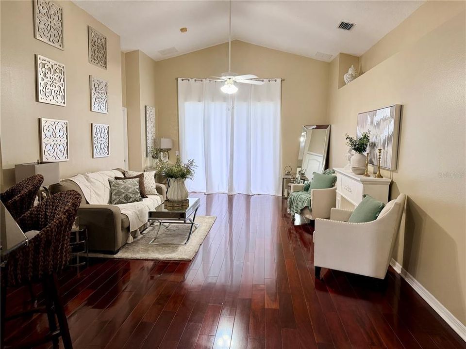 For Sale: $449,900 (4 beds, 3 baths, 1827 Square Feet)