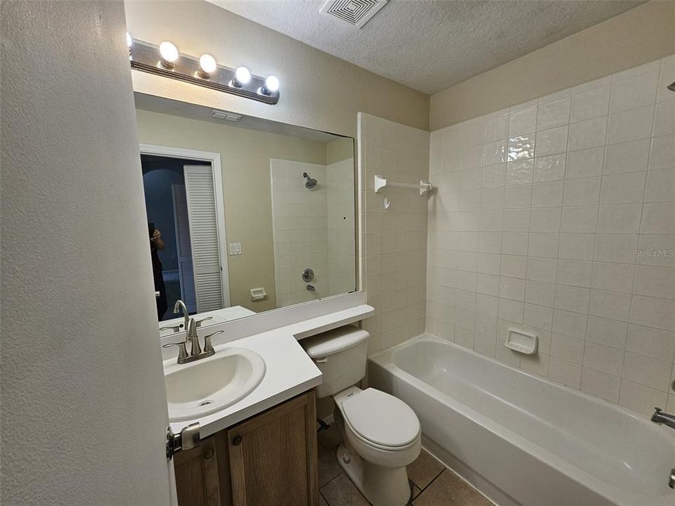 For Rent: $1,750 (3 beds, 2 baths, 1013 Square Feet)