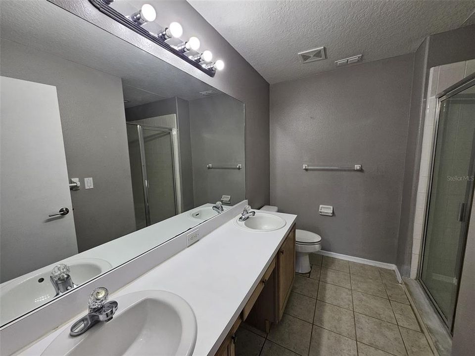 For Rent: $1,750 (3 beds, 2 baths, 1013 Square Feet)