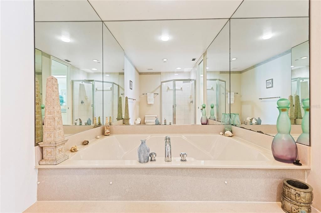 For Rent: $4,700 (2 beds, 2 baths, 1486 Square Feet)