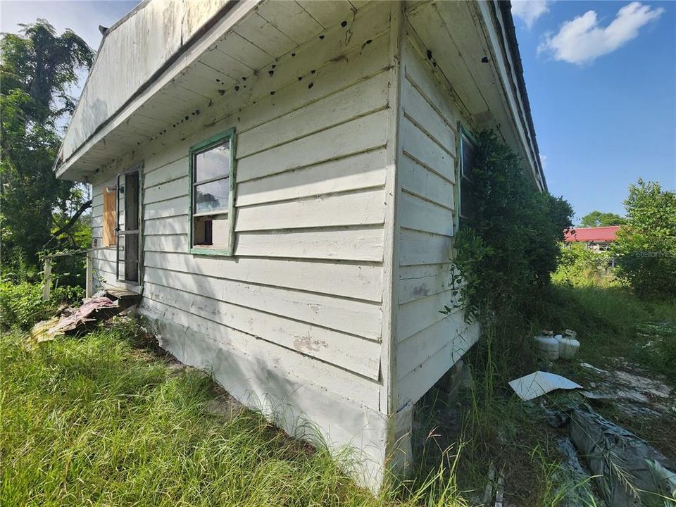 En Venta: $59,900 (1.67 acres)