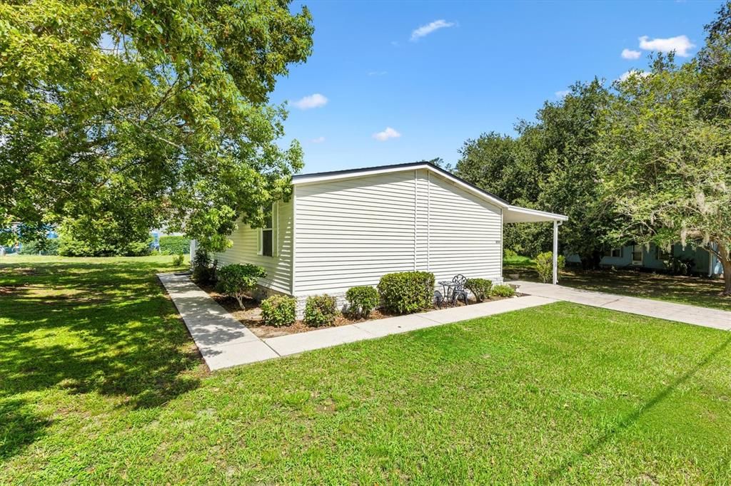 Active With Contract: $125,000 (3 beds, 2 baths, 1152 Square Feet)