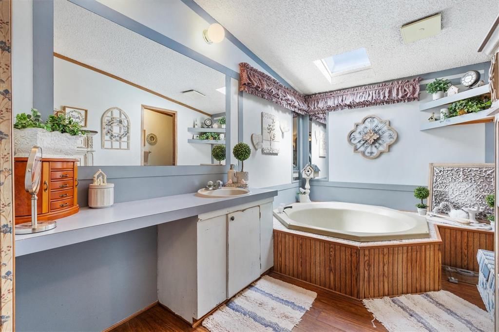 Active With Contract: $125,000 (3 beds, 2 baths, 1152 Square Feet)