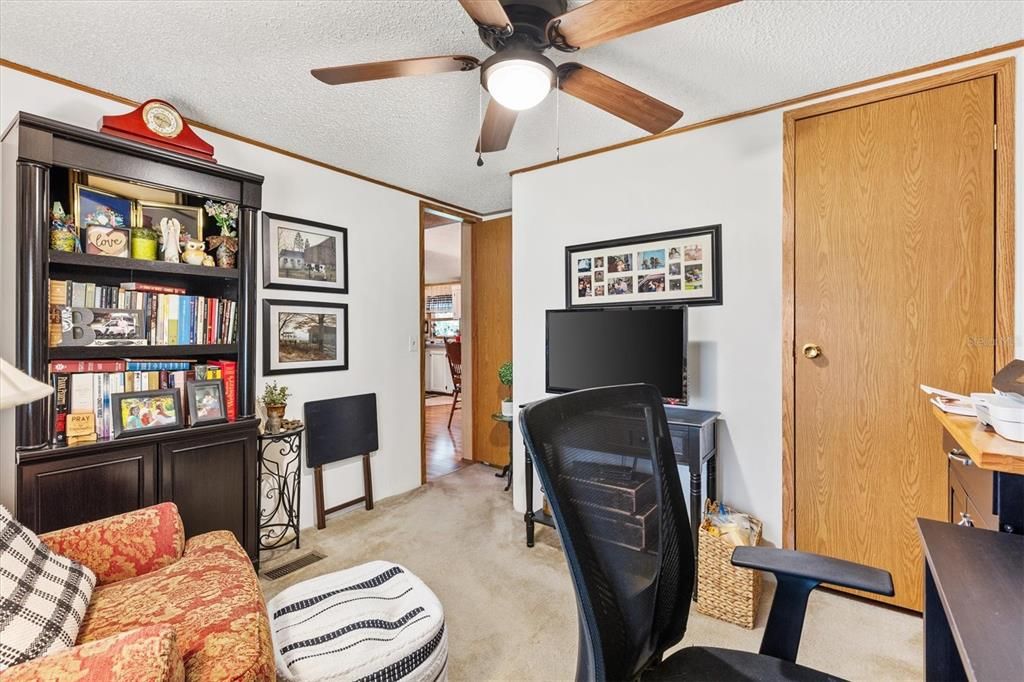 Active With Contract: $125,000 (3 beds, 2 baths, 1152 Square Feet)