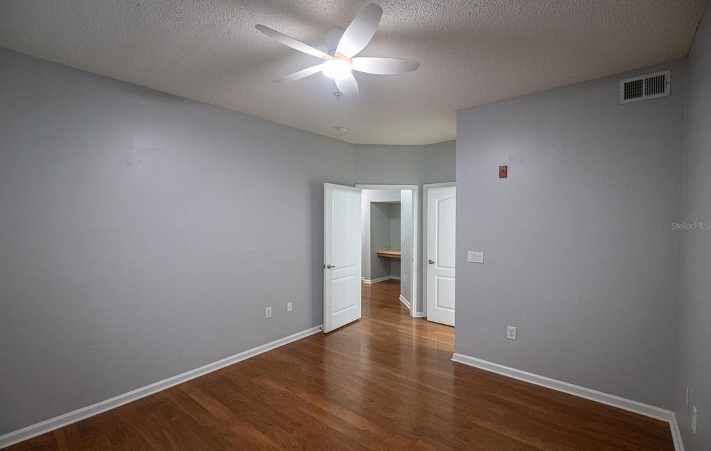 В аренду: $1,950 (2 спален, 2 ванн, 1059 Квадратных фут)