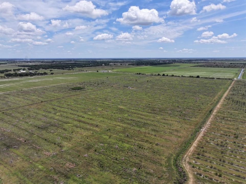 En Venta: $1,440,000 (90.00 acres)