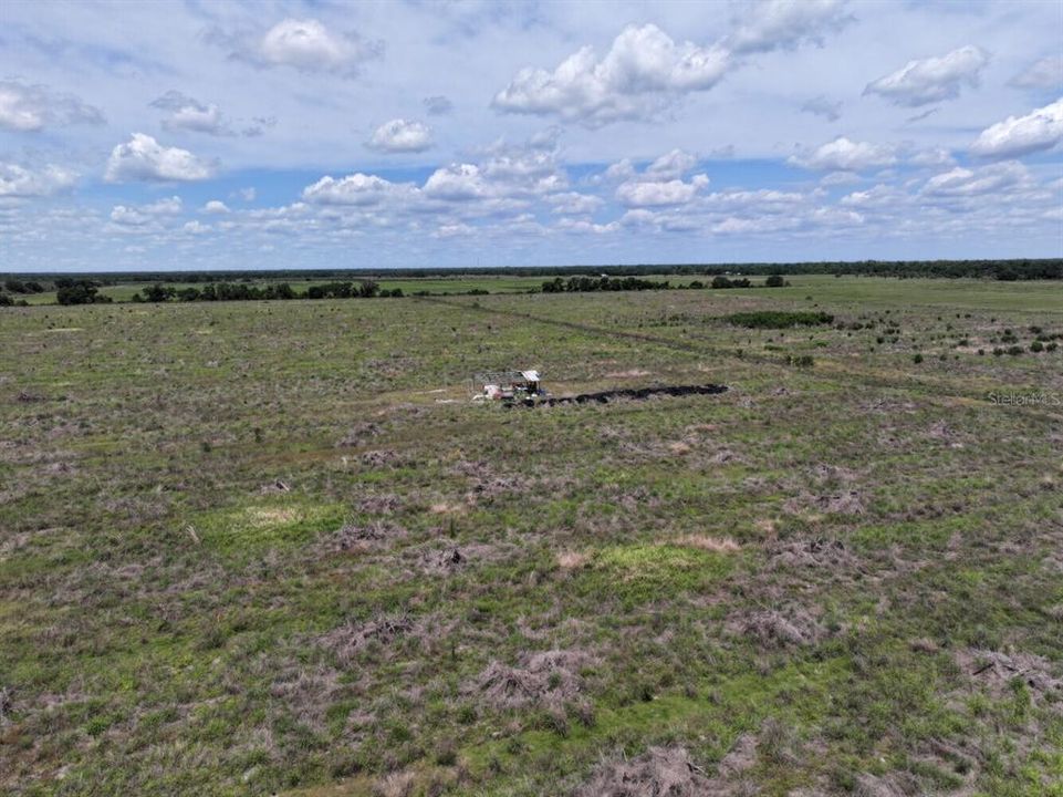En Venta: $1,440,000 (90.00 acres)