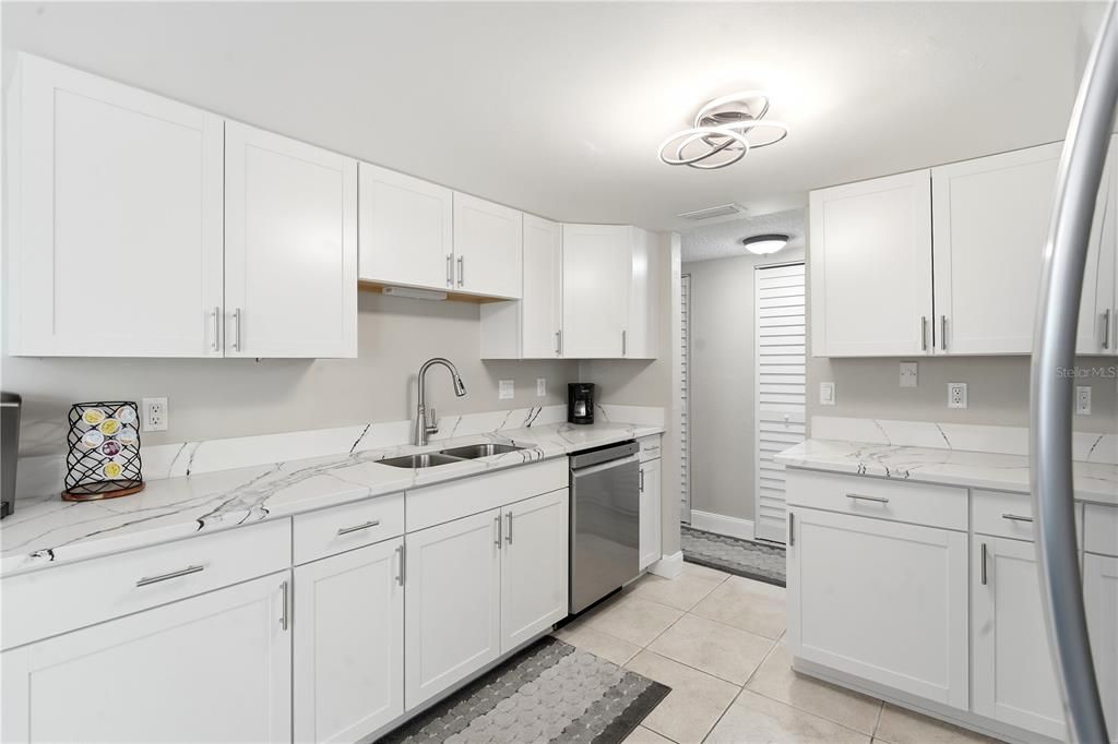 For Sale: $459,000 (3 beds, 2 baths, 1413 Square Feet)