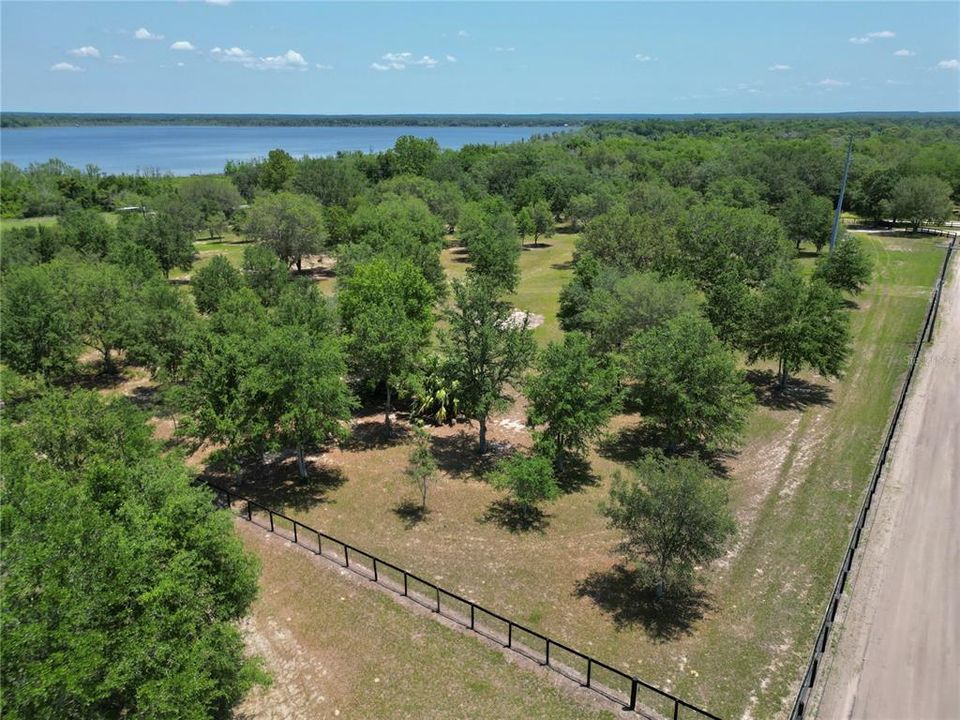 En Venta: $250,000 (6.99 acres)