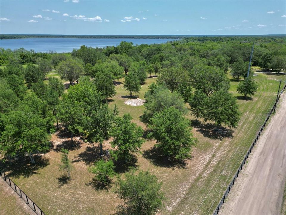 En Venta: $250,000 (6.99 acres)
