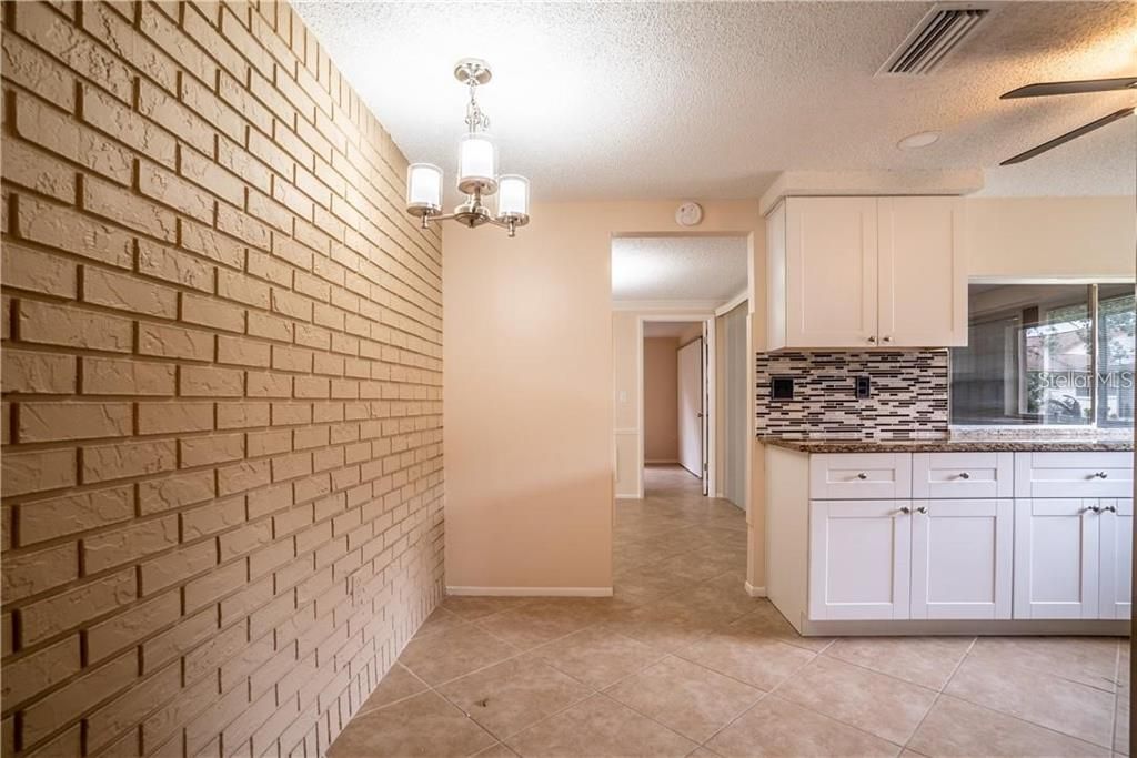 For Rent: $2,100 (3 beds, 2 baths, 1519 Square Feet)