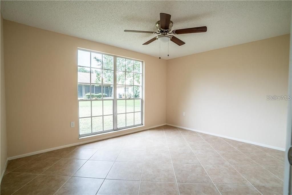 For Rent: $2,100 (3 beds, 2 baths, 1519 Square Feet)