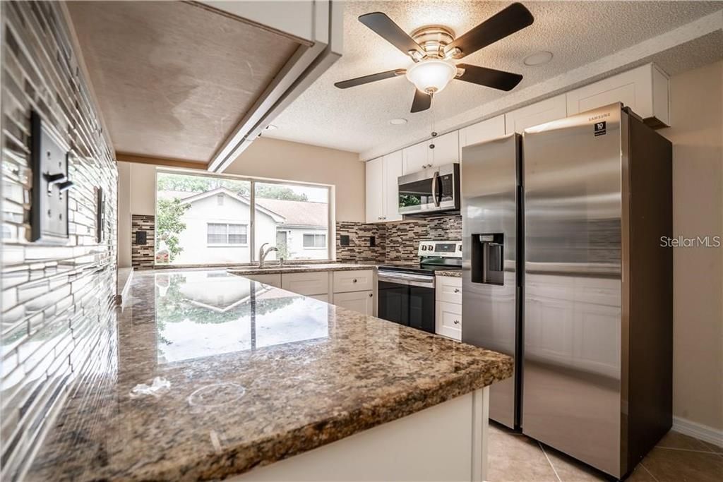 For Rent: $2,100 (3 beds, 2 baths, 1519 Square Feet)