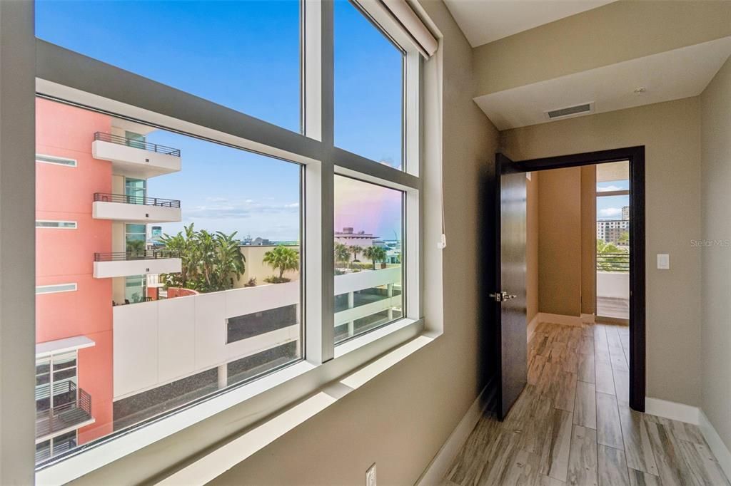 En Venta: $574,900 (2 camas, 2 baños, 1278 Pies cuadrados)