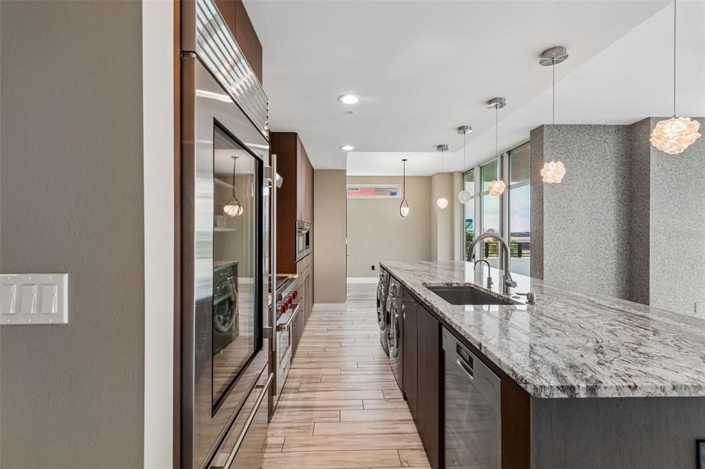 En Venta: $574,900 (2 camas, 2 baños, 1278 Pies cuadrados)