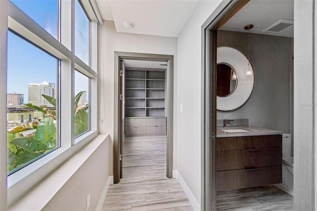 En Venta: $574,900 (2 camas, 2 baños, 1278 Pies cuadrados)