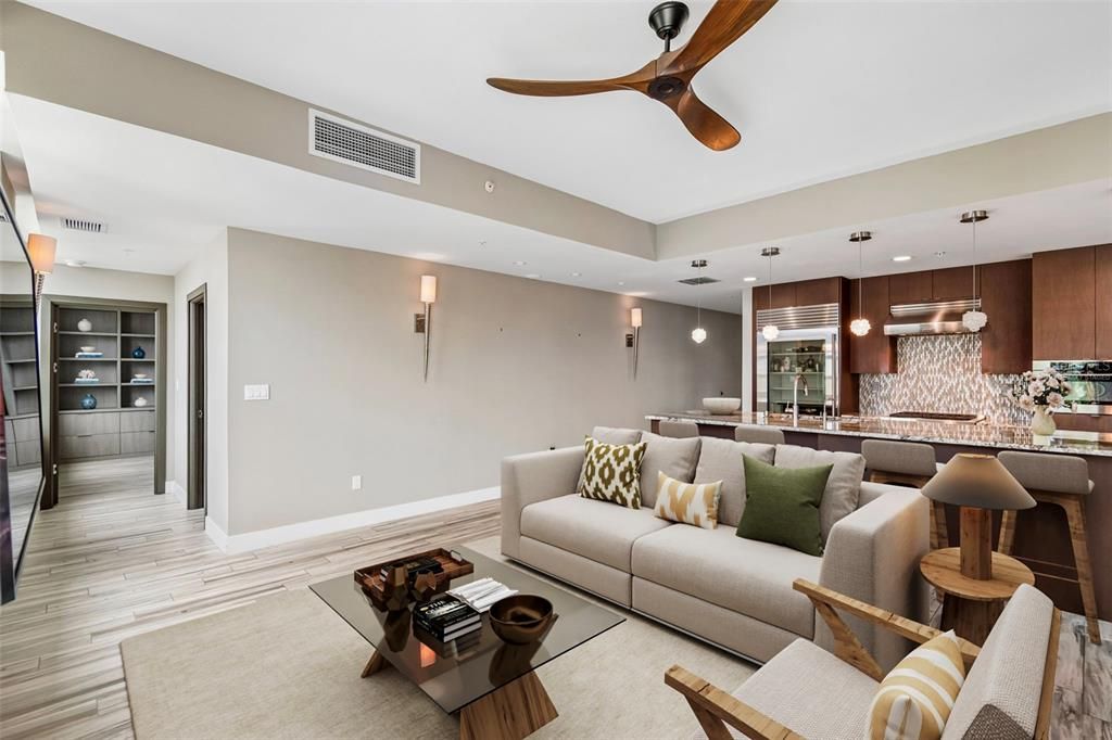 En Venta: $574,900 (2 camas, 2 baños, 1278 Pies cuadrados)