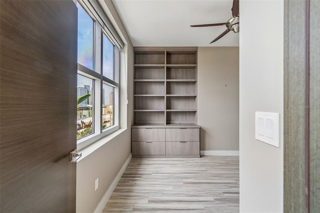 En Venta: $574,900 (2 camas, 2 baños, 1278 Pies cuadrados)