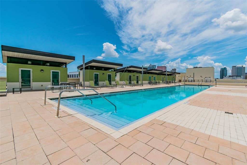 En Venta: $574,900 (2 camas, 2 baños, 1278 Pies cuadrados)