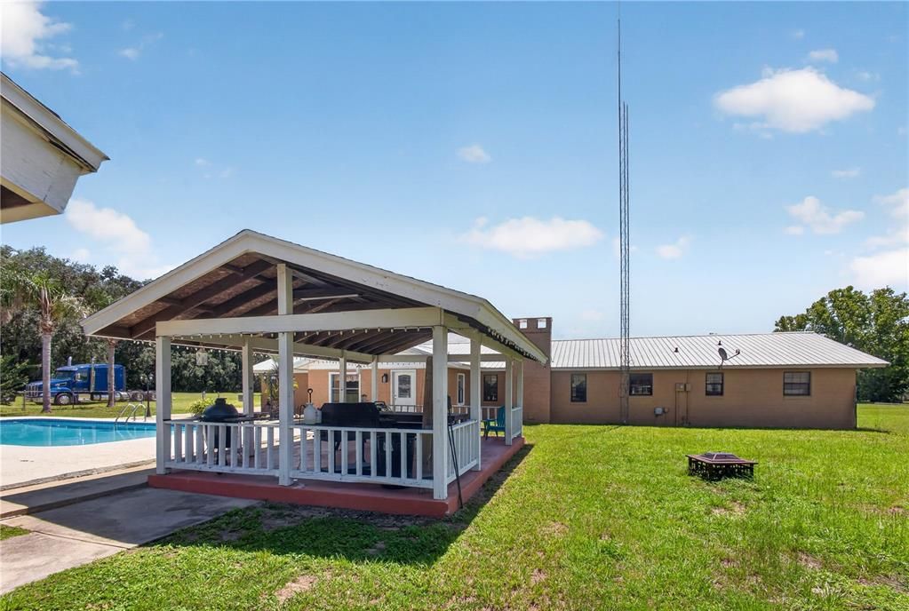 En Venta: $475,000 (3 camas, 2 baños, 1850 Pies cuadrados)