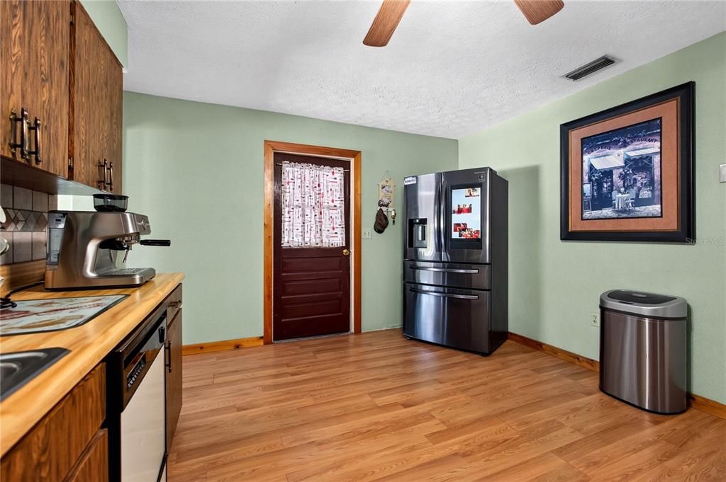 En Venta: $475,000 (3 camas, 2 baños, 1850 Pies cuadrados)
