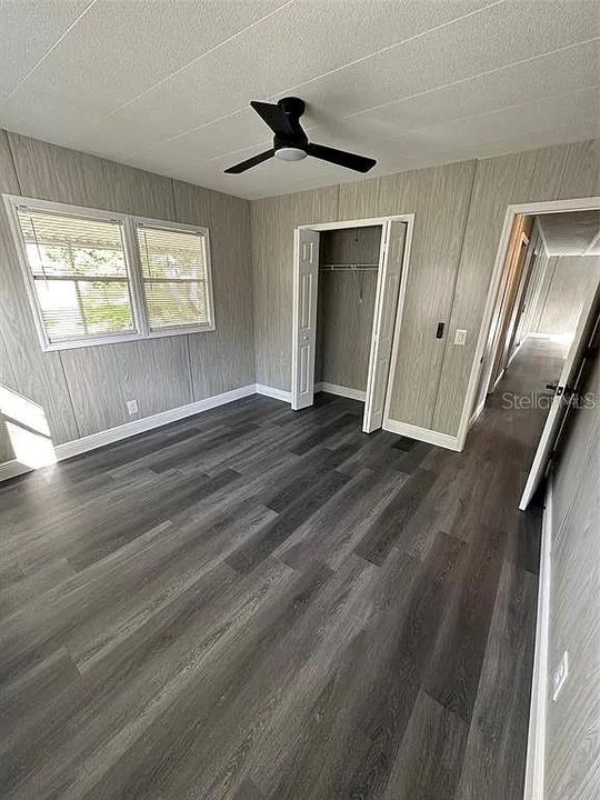 For Sale: $249,900 (3 beds, 2 baths, 1056 Square Feet)