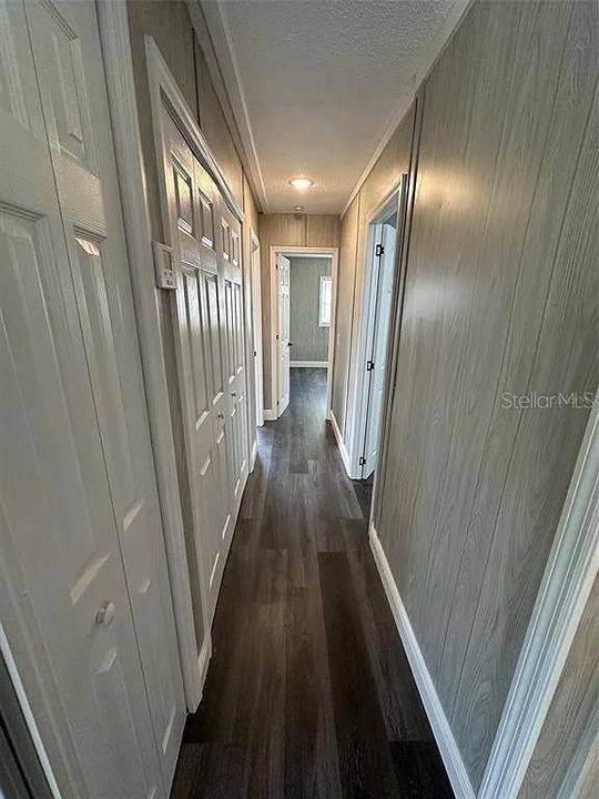 For Sale: $249,900 (3 beds, 2 baths, 1056 Square Feet)