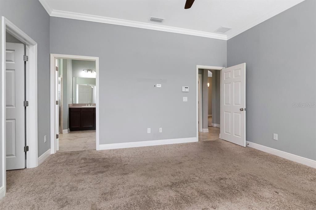 For Sale: $919,900 (5 beds, 3 baths, 3112 Square Feet)
