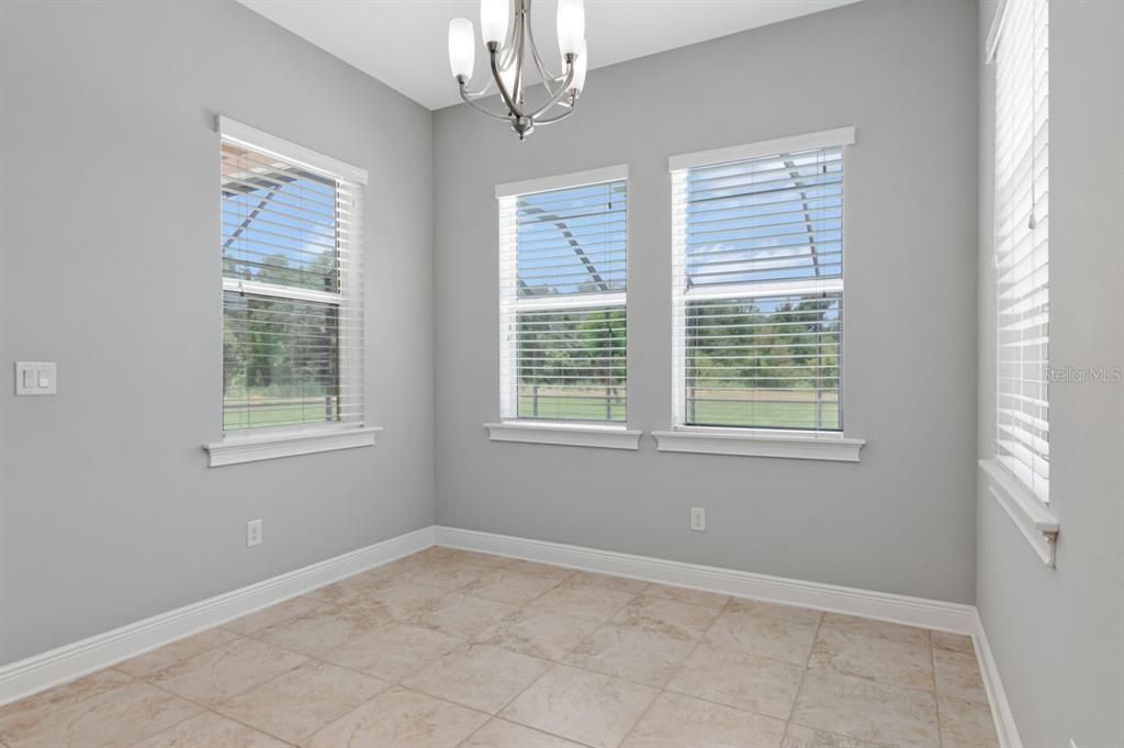 For Sale: $919,900 (5 beds, 3 baths, 3112 Square Feet)