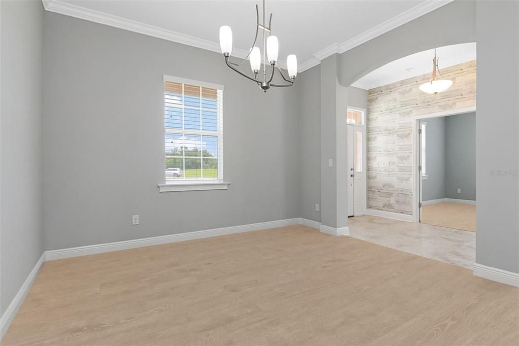 For Sale: $919,900 (5 beds, 3 baths, 3112 Square Feet)