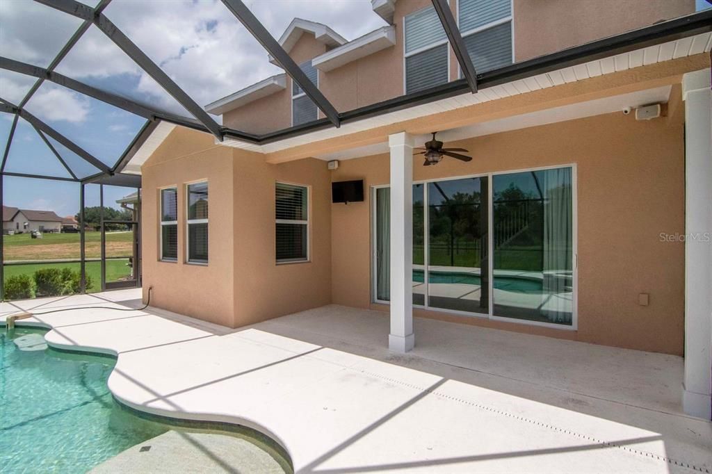 For Sale: $919,900 (5 beds, 3 baths, 3112 Square Feet)