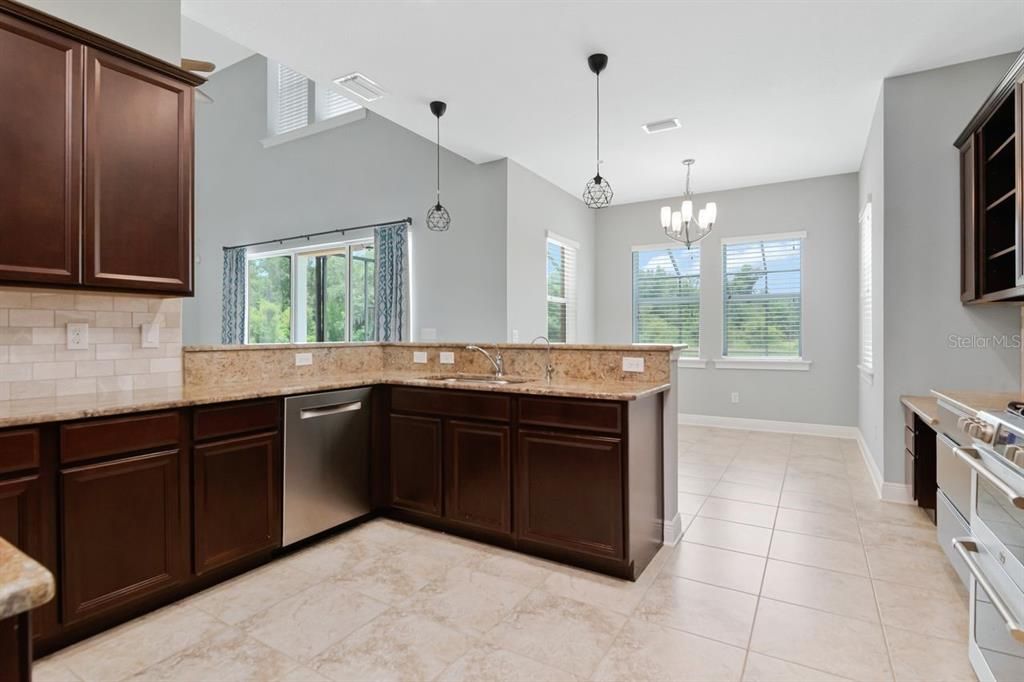 For Sale: $919,900 (5 beds, 3 baths, 3112 Square Feet)