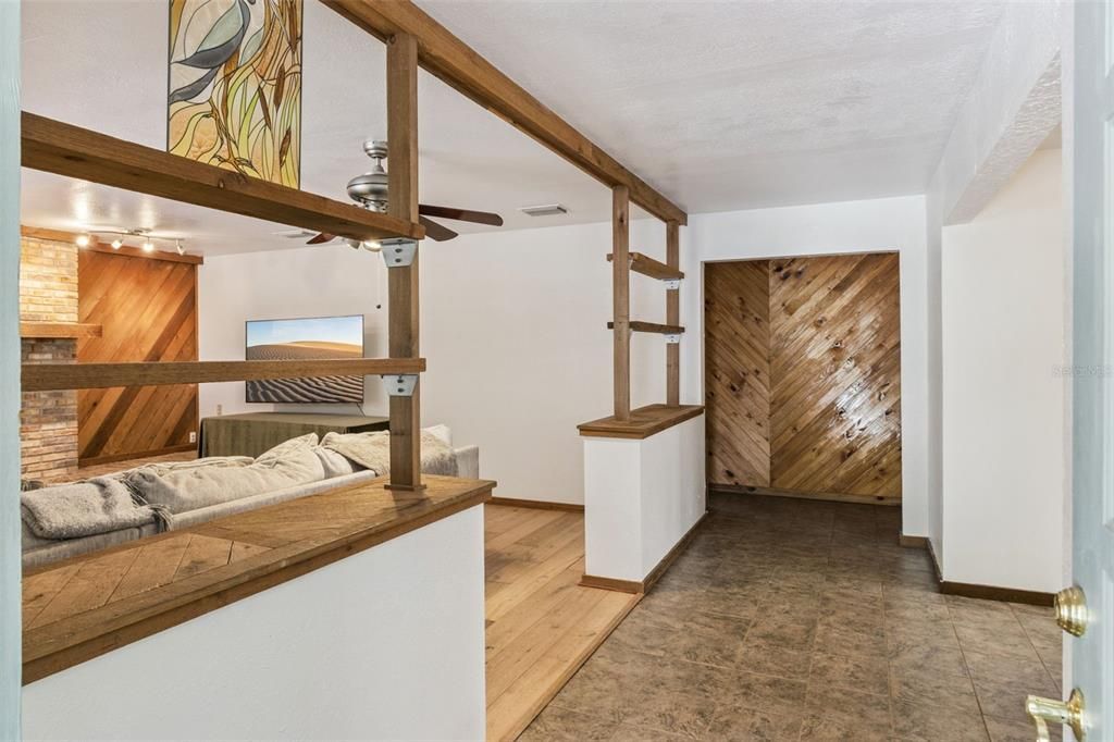 En Venta: $465,000 (3 camas, 2 baños, 2208 Pies cuadrados)