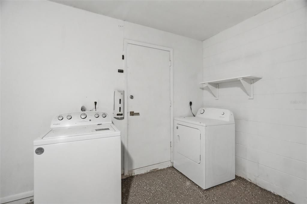 For Sale: $499,000 (4 beds, 3 baths, 2590 Square Feet)