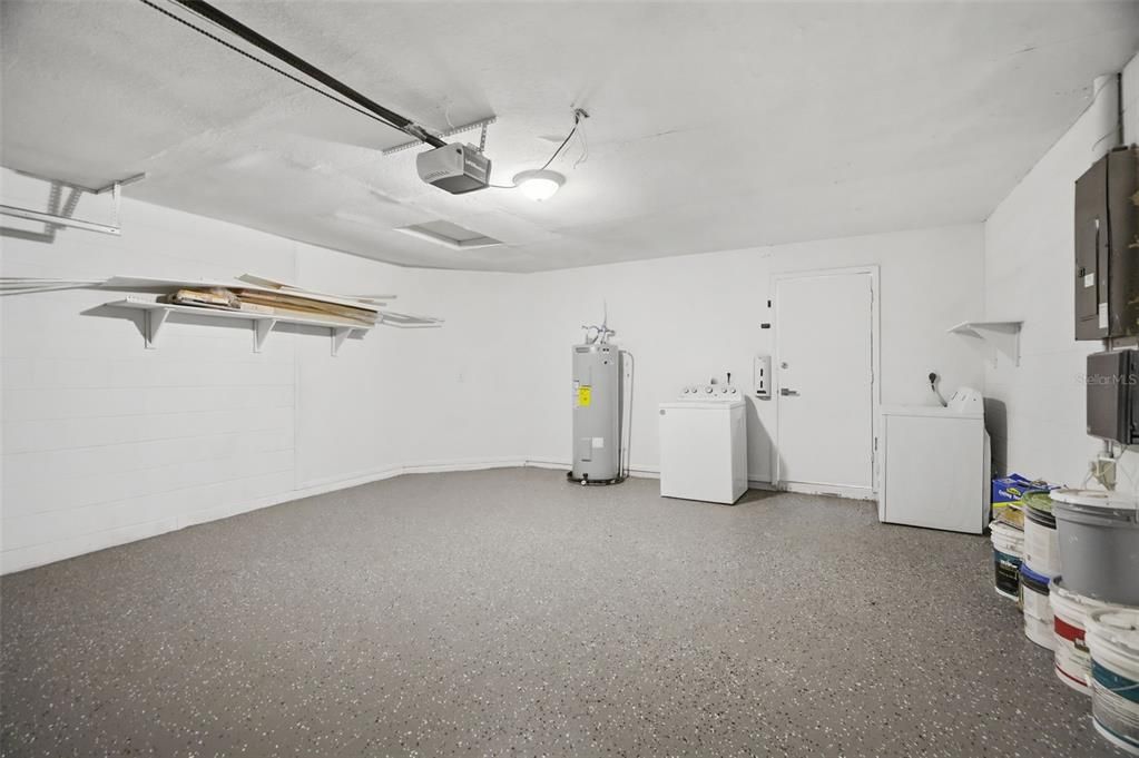 For Sale: $499,000 (4 beds, 3 baths, 2590 Square Feet)
