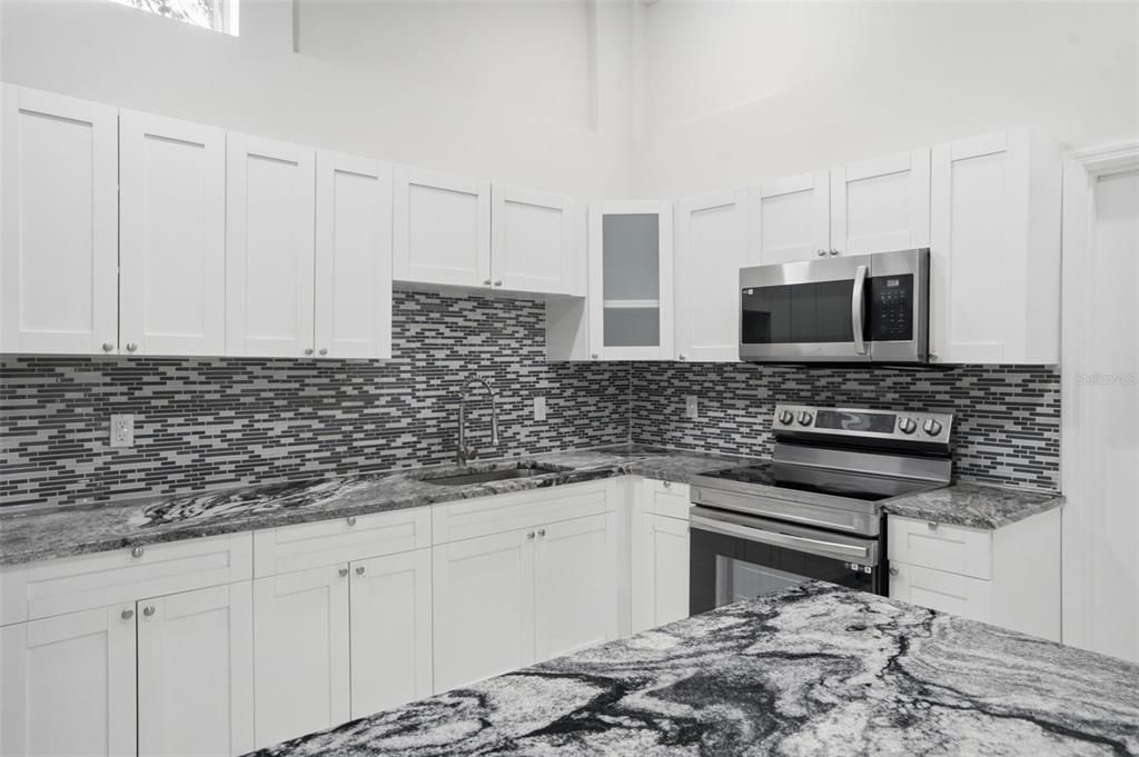 For Sale: $499,000 (4 beds, 3 baths, 2590 Square Feet)